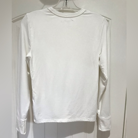 Abercrombie & Fitch Soft Matte Long-Sleeve - Picture 4 of 4
